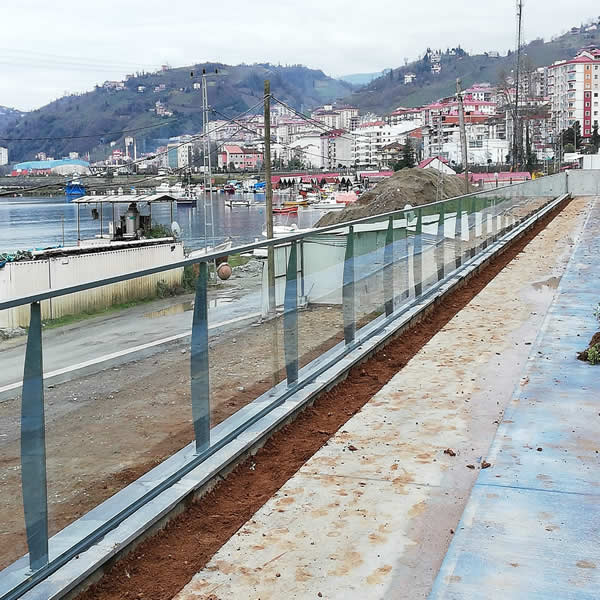  CAM KÜPEŞTE